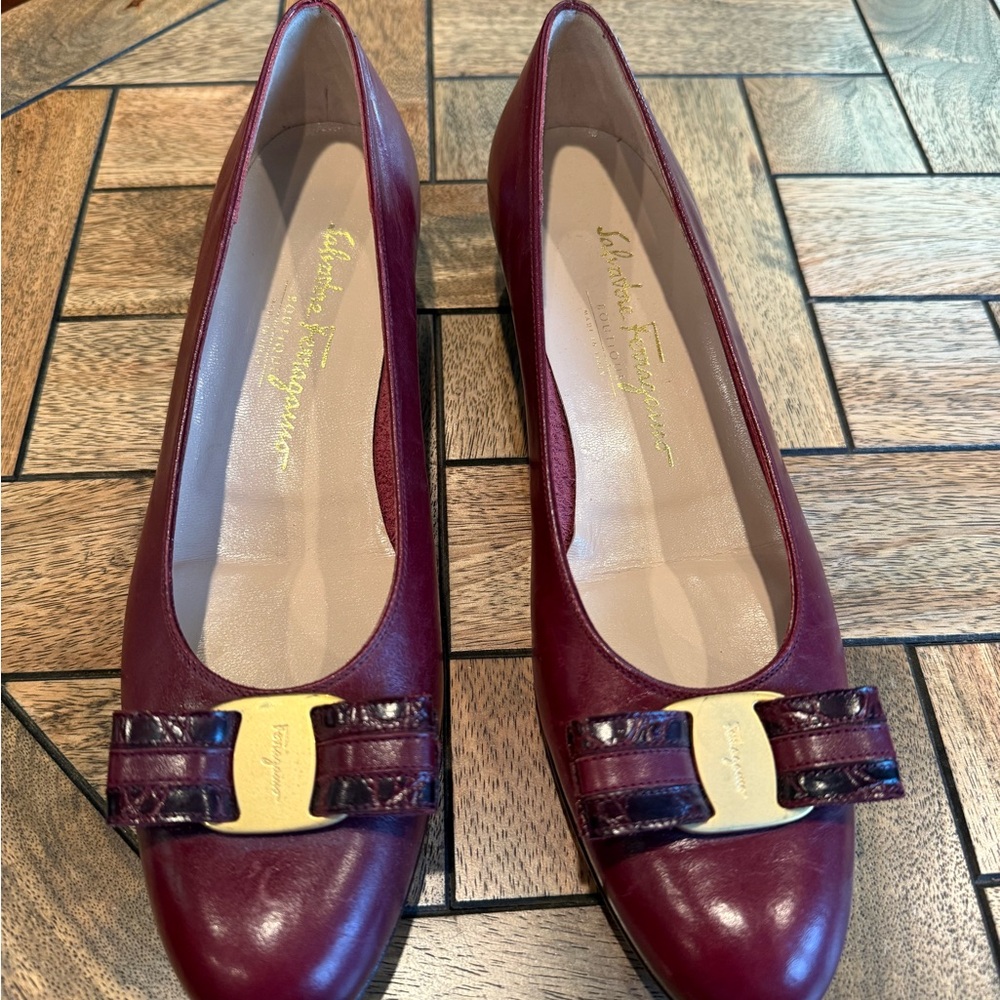 Salvatore Ferragamo Women's Burgundy Flats with Gold Buckle